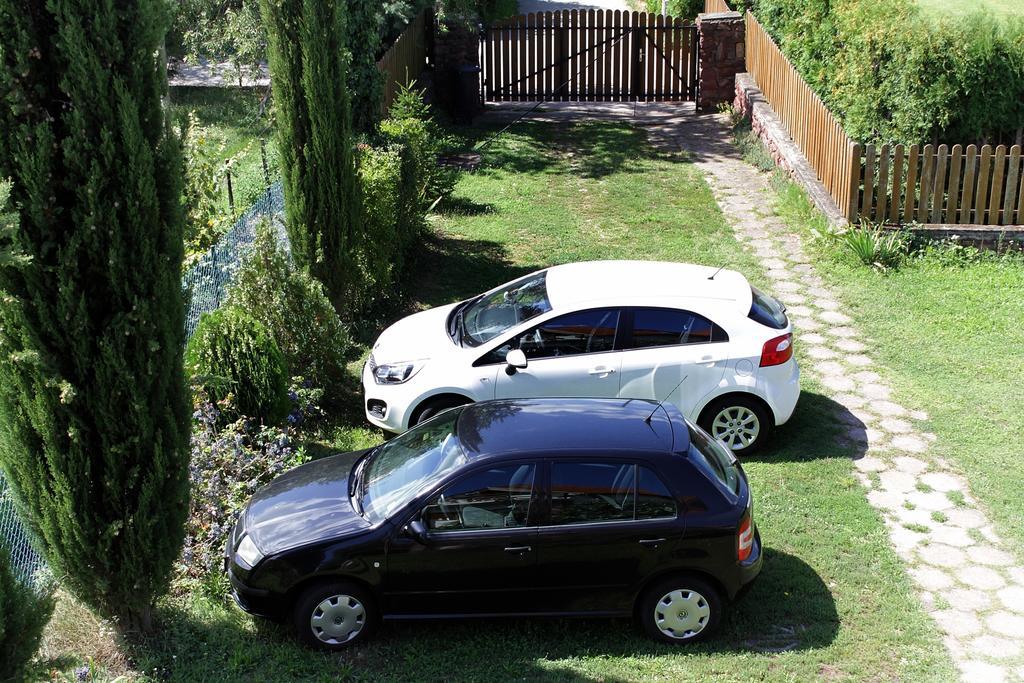 Voeroesko Apartmanhaz Révfülöp Εξωτερικό φωτογραφία